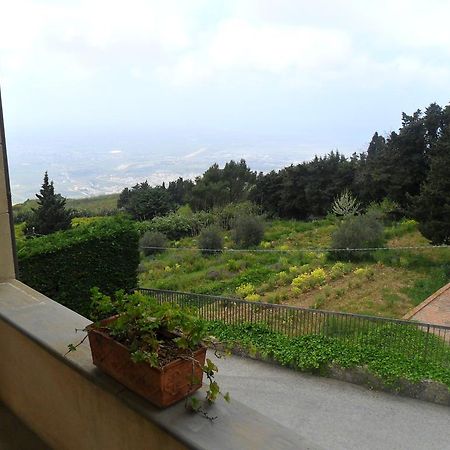 Eremo Hotel Casa Del Sorriso Erice Luaran gambar
